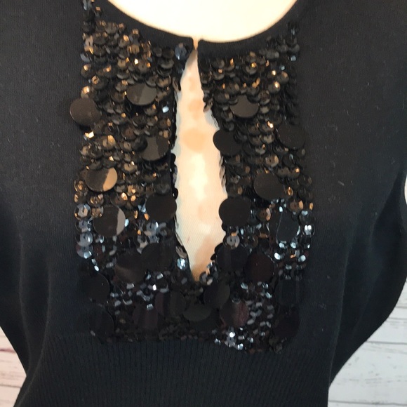 Q.U.E. Top - Picture 2 of 6